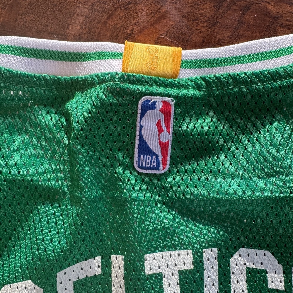 NBA Green Celtics Dog  Jersey - Picture 4 of 9